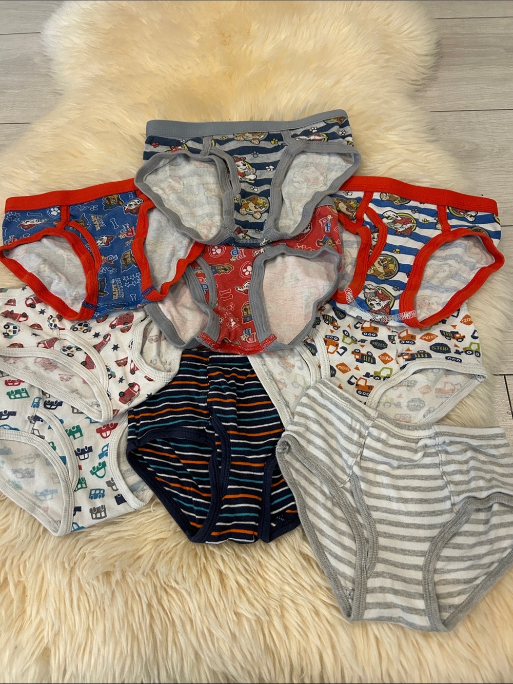 Nickelodeon Boys' Multi-Print Briefs in Red, Blue, Gray, White